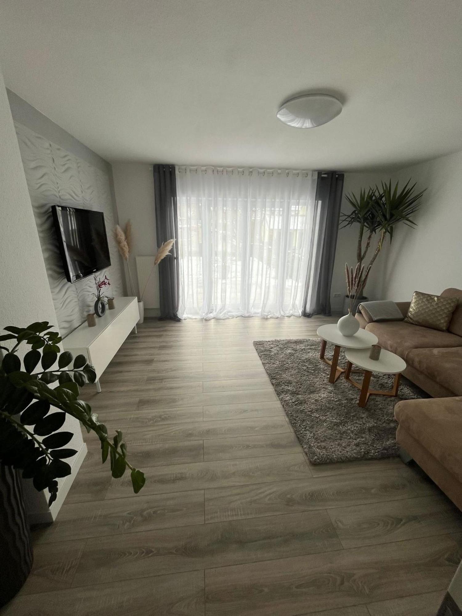 Zum Sternberg Apartment Muensingen Exterior photo